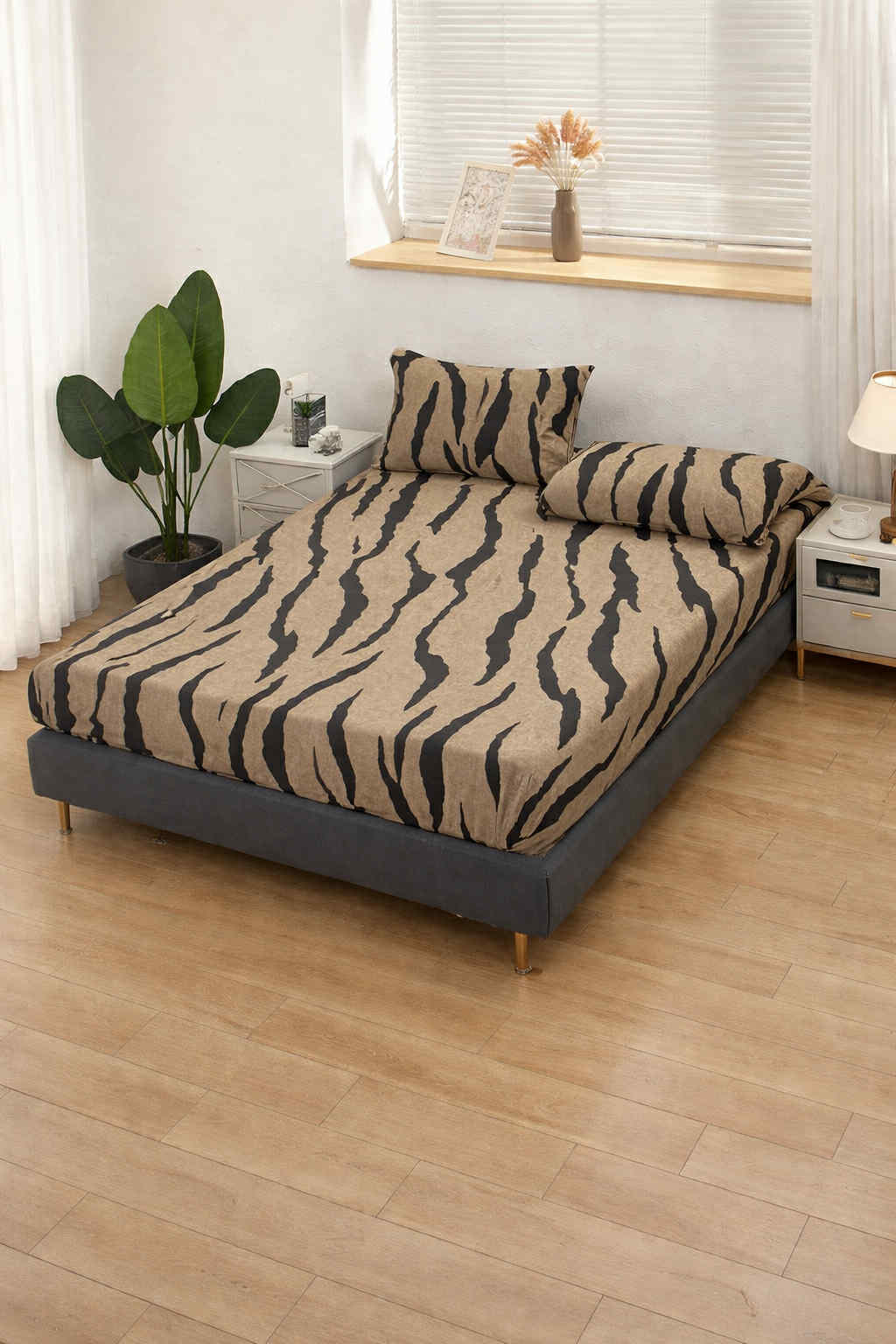 Lenjerie de Pat Cocolino Tiger Edition